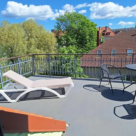 Appartement Augustis On Veel Suve Kuell - Suur Korter Vallikaeaerus *